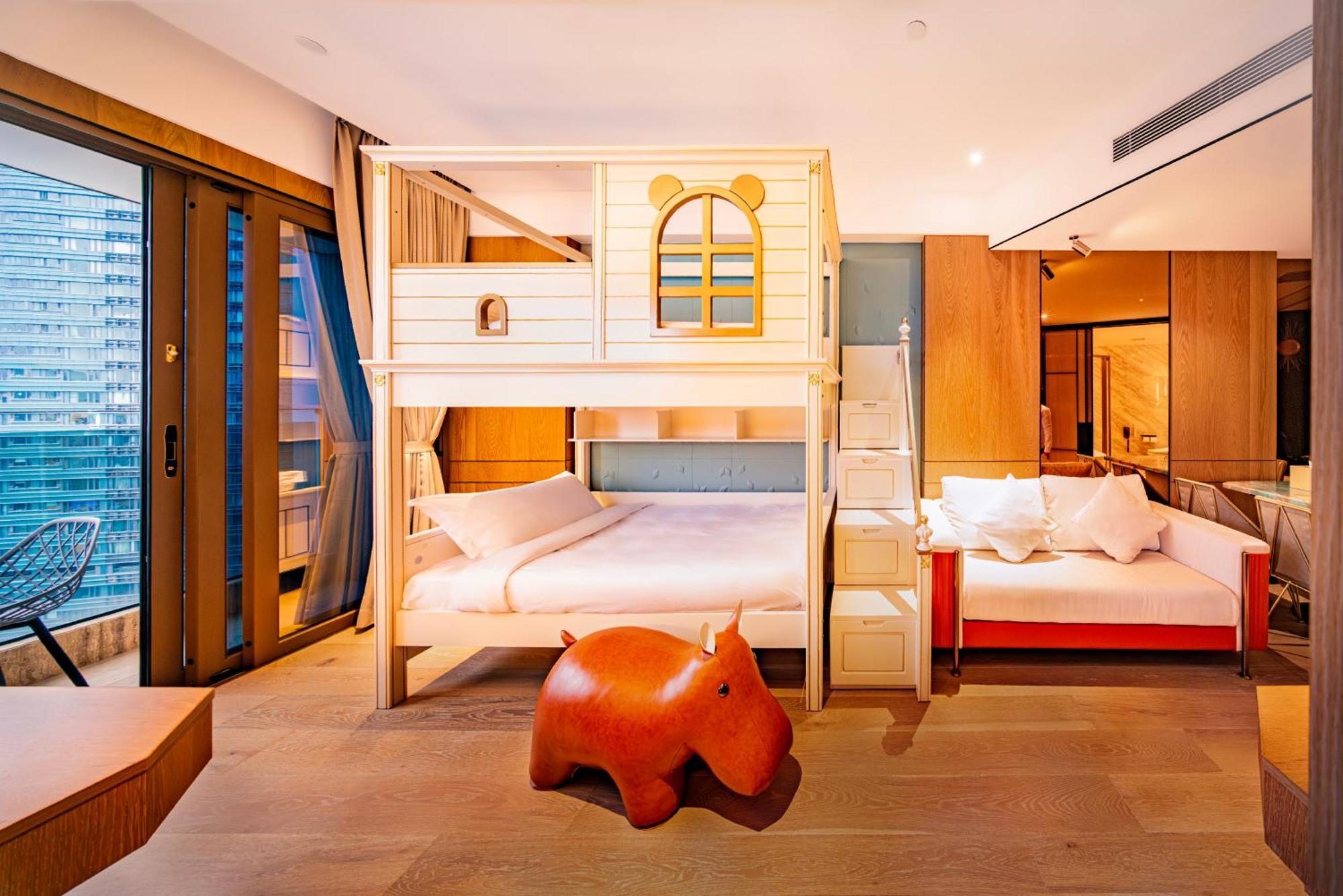 Yoho Treasure Island Hotel Macau Exterior photo